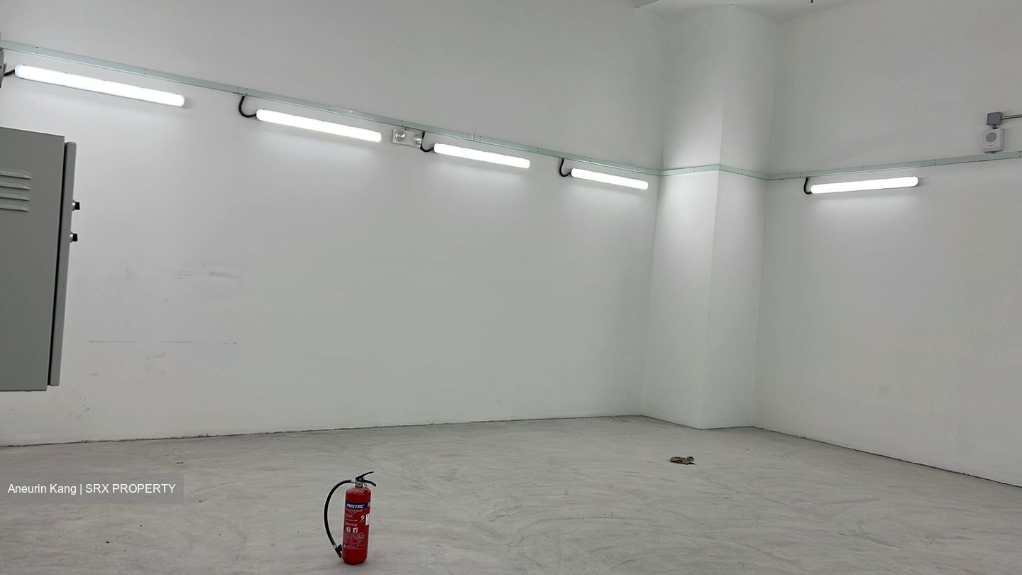Toh Guan Road East (D22), Warehouse #501307301